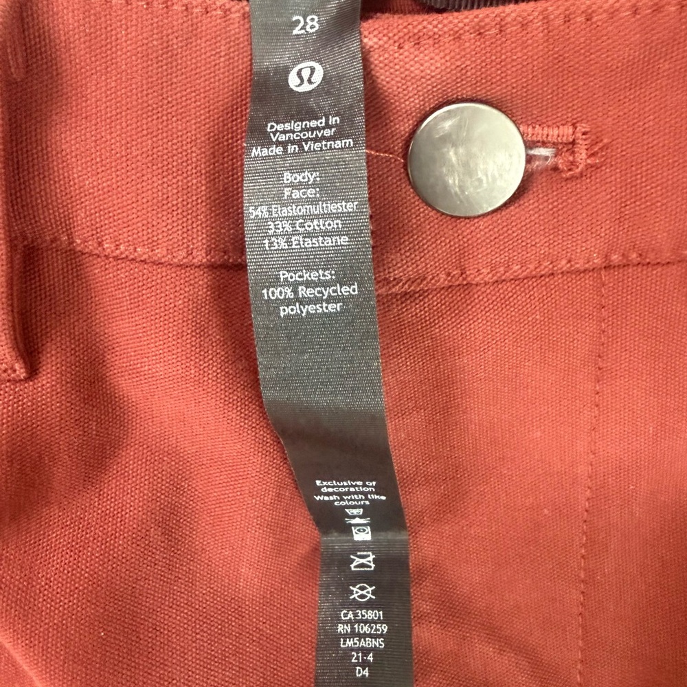 Lululemon Men’s Pants Size 28 Slim Fit - Picture 3 of 4